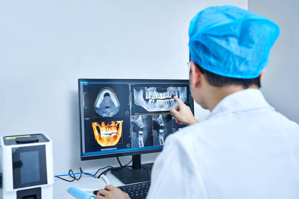 Best Holiday Emergency Dentist in Arcadia, IN